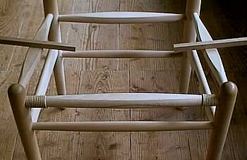 carl hansen & son 社製ダイニングチェア/シート前